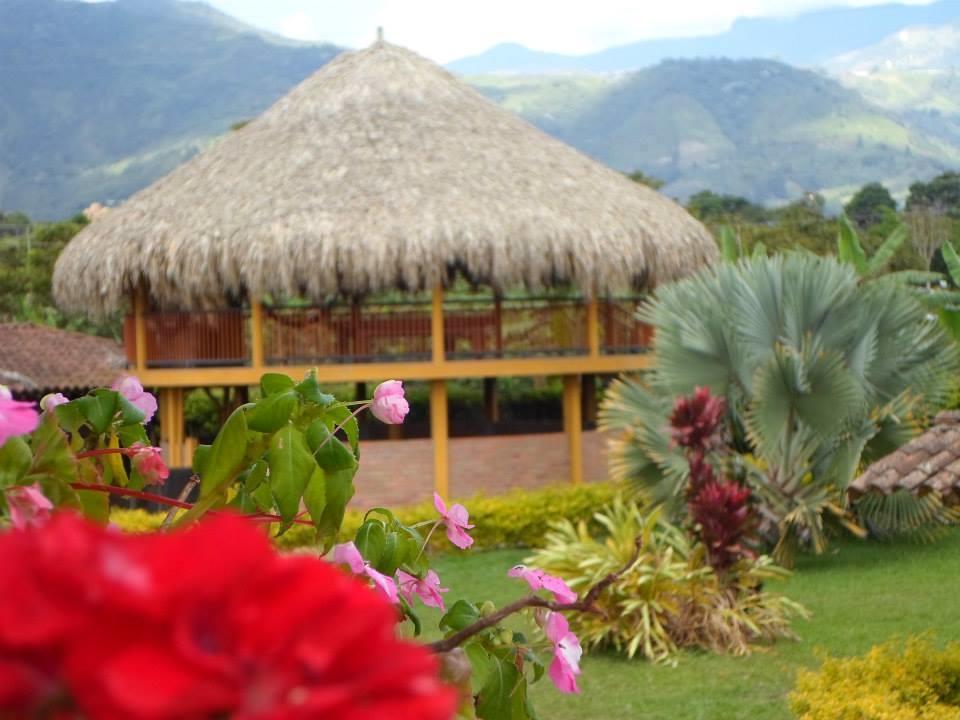 Calarcá Finca El Diamanteヴィラ エクステリア 写真