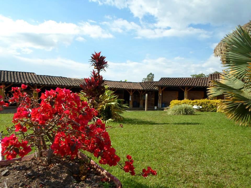 Calarcá Finca El Diamanteヴィラ エクステリア 写真