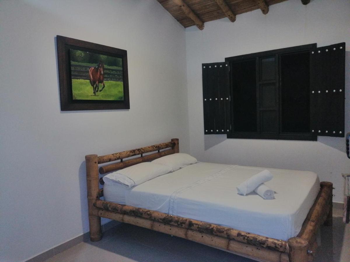 Calarcá Finca El Diamanteヴィラ エクステリア 写真